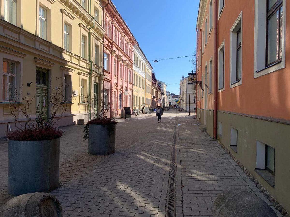 Rueuetli - Cute Old Town Apartment - 2 Big Beds, Free Parking Tartu Exteriér fotografie